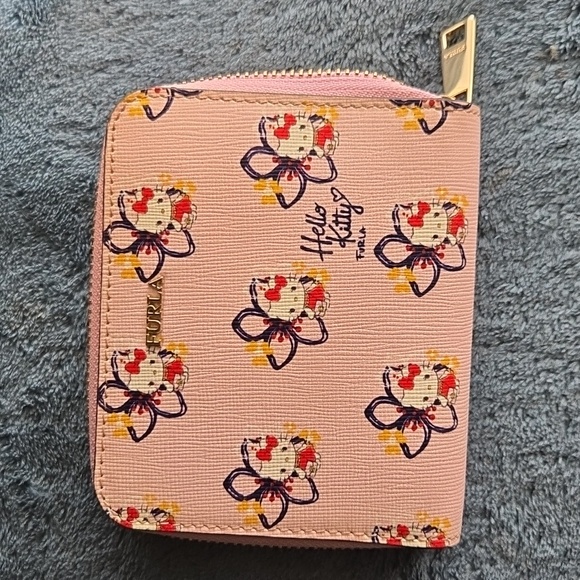 Furla Hello Kitty Pink Wallet - Picture 4 of 4